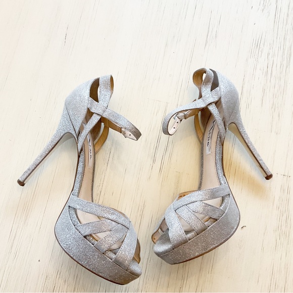 Nina Strappy Stiletto Platform Heels Silver Glitter size 8 - Picture 2 of 5